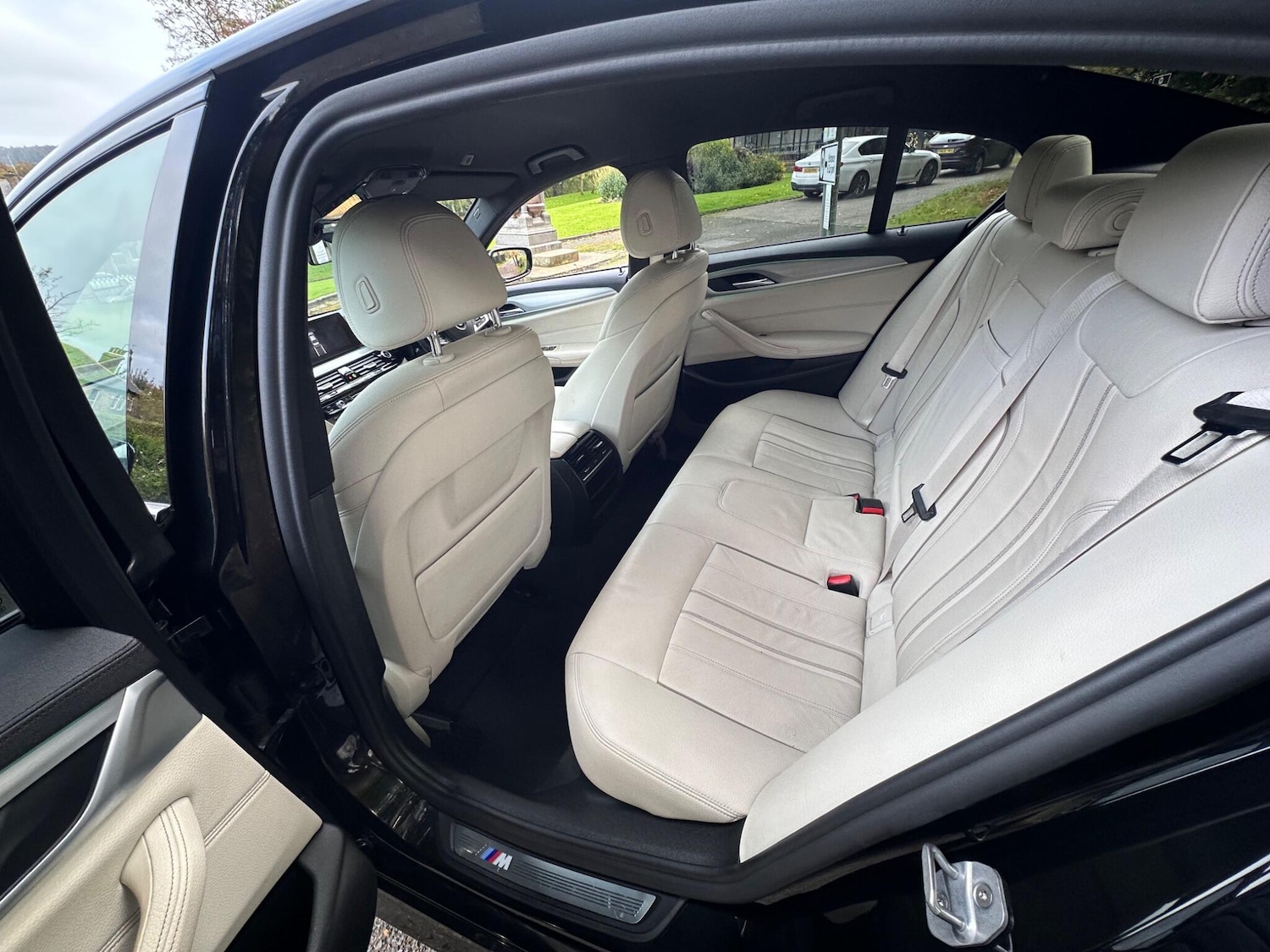 Used BMW 5 Series 2019 for sale - 76247692: Photo 43