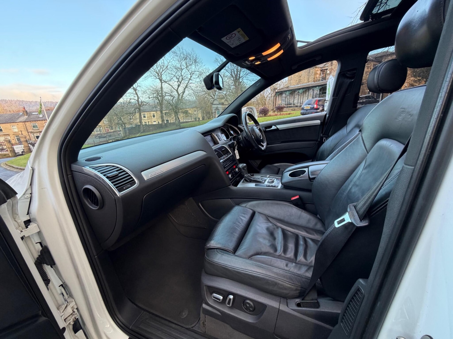 Used Audi Q7 2014 for sale - 77441422: Photo 40