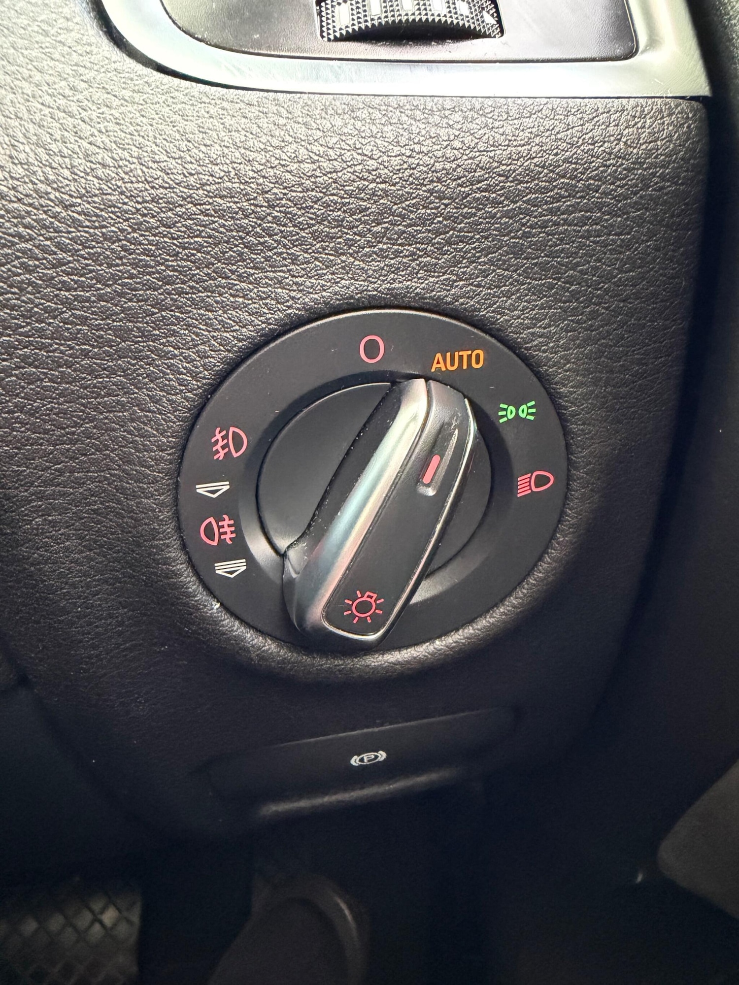 Used Audi Q7 2014 for sale - 77441422: Photo 51