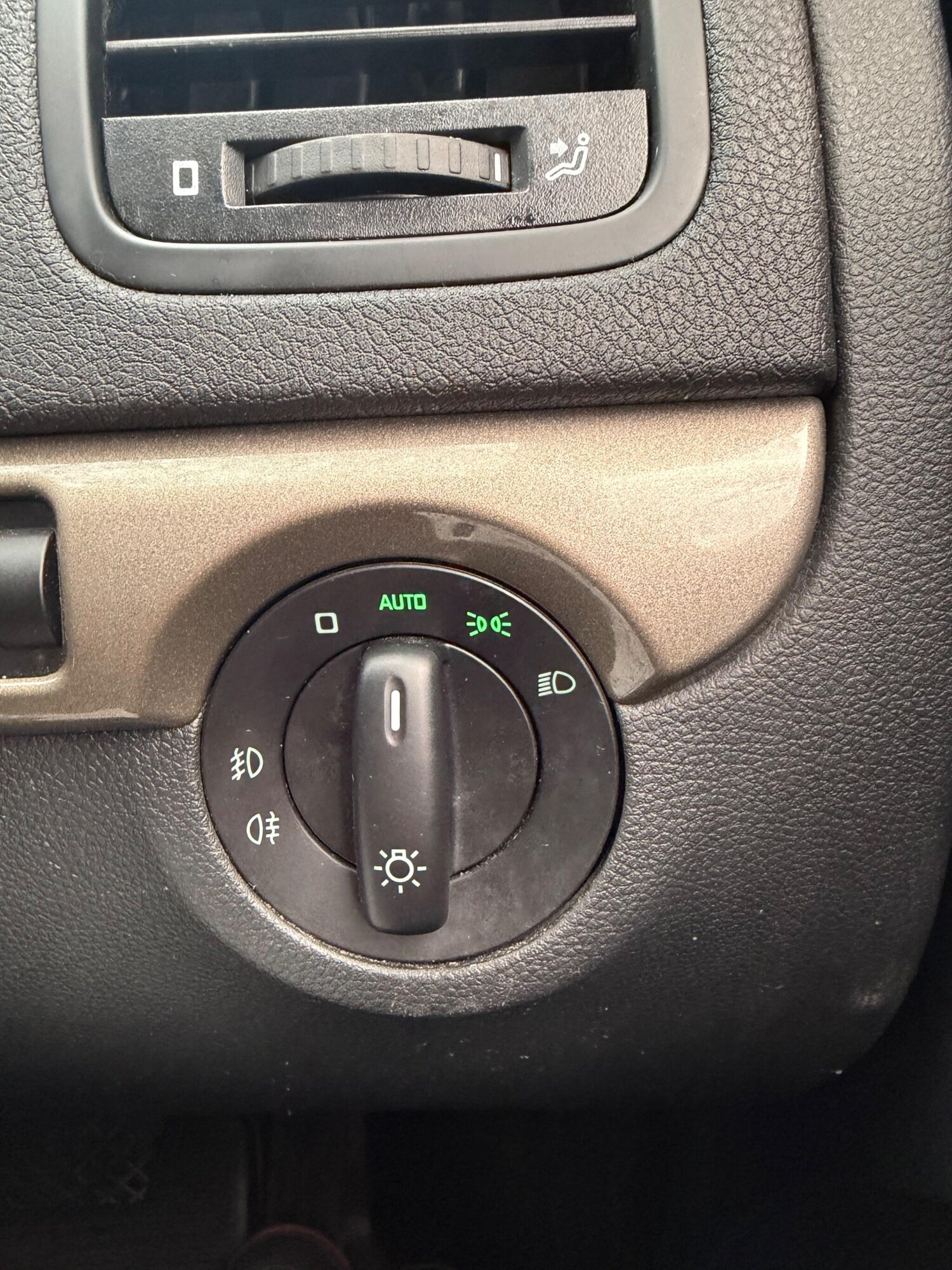 Used Skoda Yeti 2017 for sale - 77658196: Photo 43