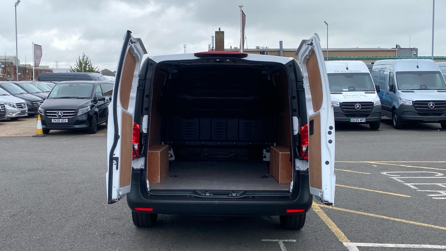 Used Mercedes-Benz Vito 2022 for sale - 76183122: Photo 3