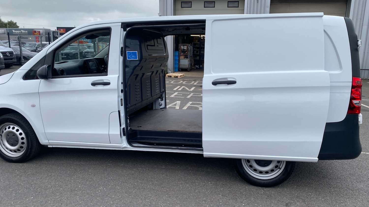 Used Mercedes-Benz Vito 2022 for sale - 76183122: Photo 33