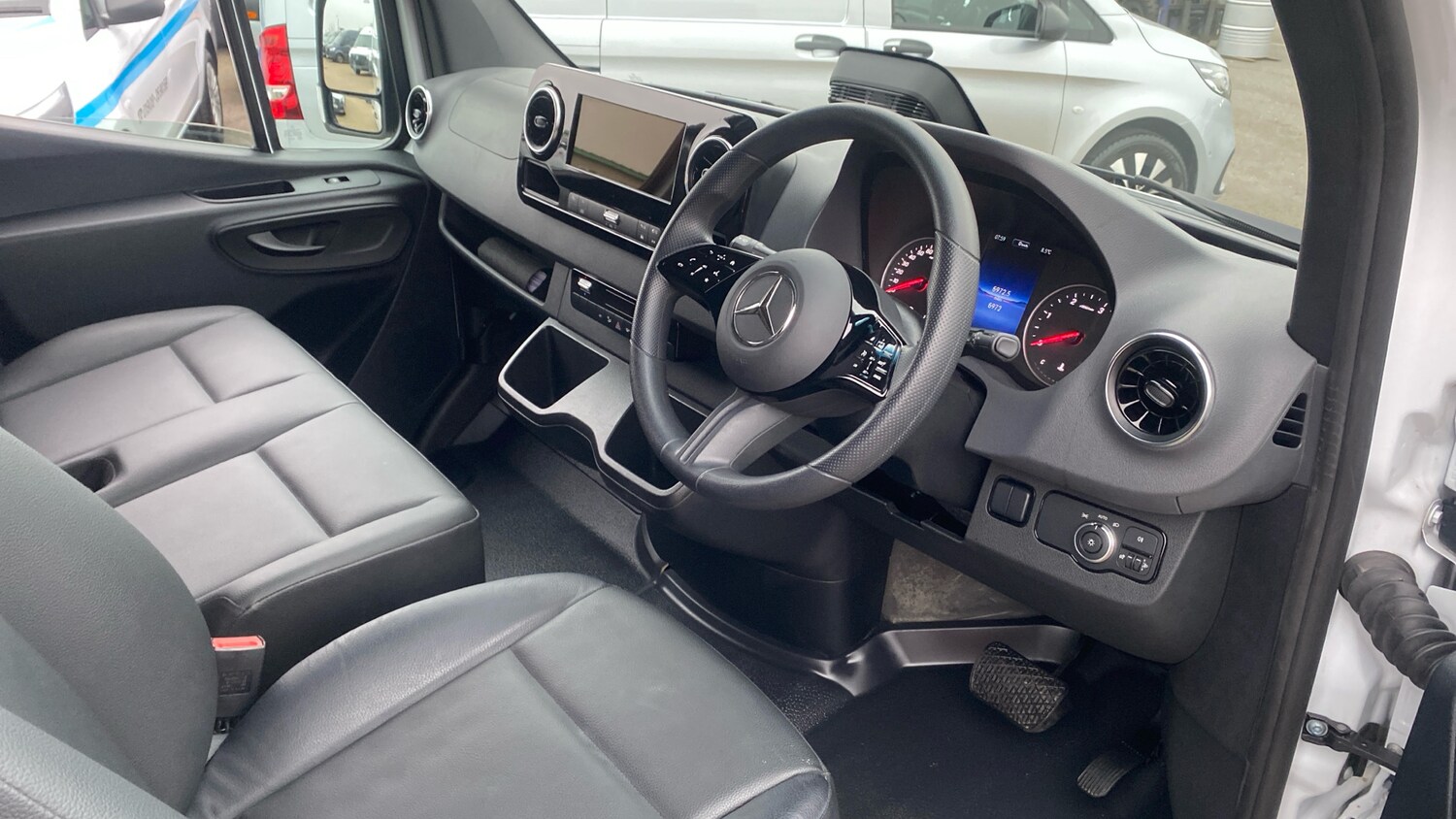 Used Mercedes-Benz Sprinter 2025 for sale - 77847629: Photo 3