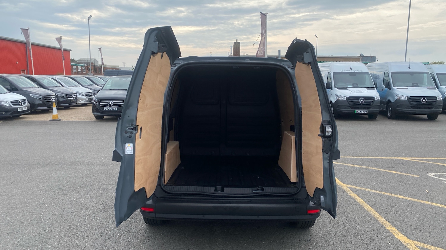 Used Mercedes-Benz Citan 2025 for sale - 75962294: Photo 3