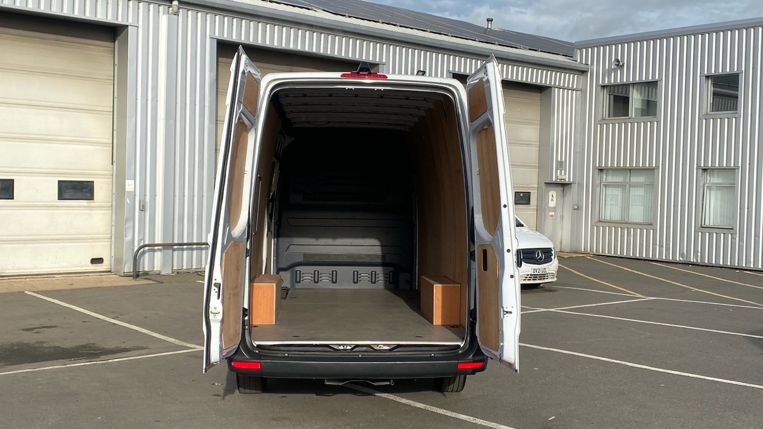 Used Mercedes-Benz Sprinter 2024 for sale - 76494399: Photo 3