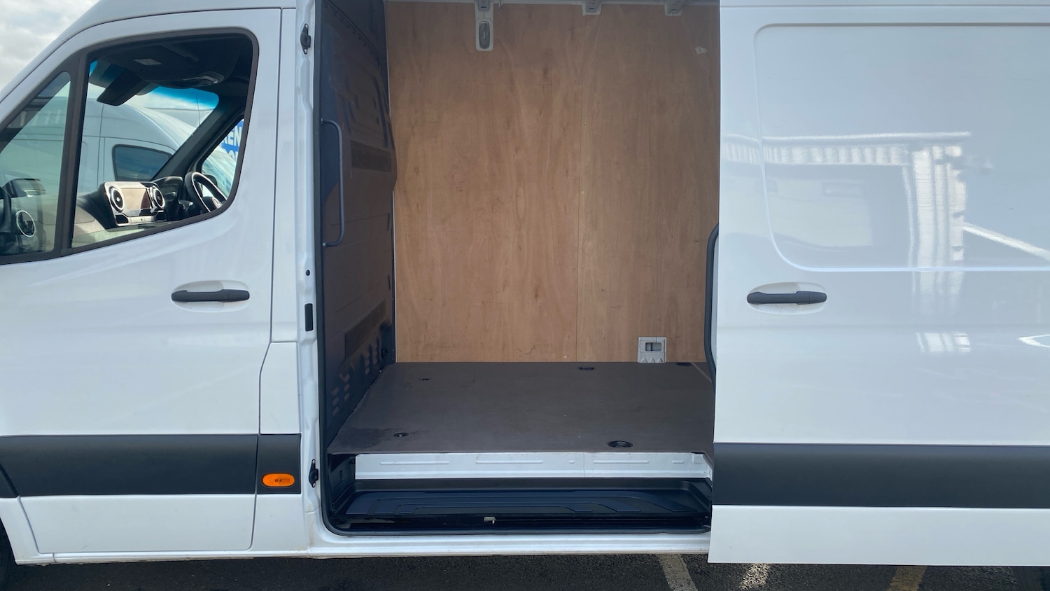 Used Mercedes-Benz Sprinter 2024 for sale - 76494399: Photo 5