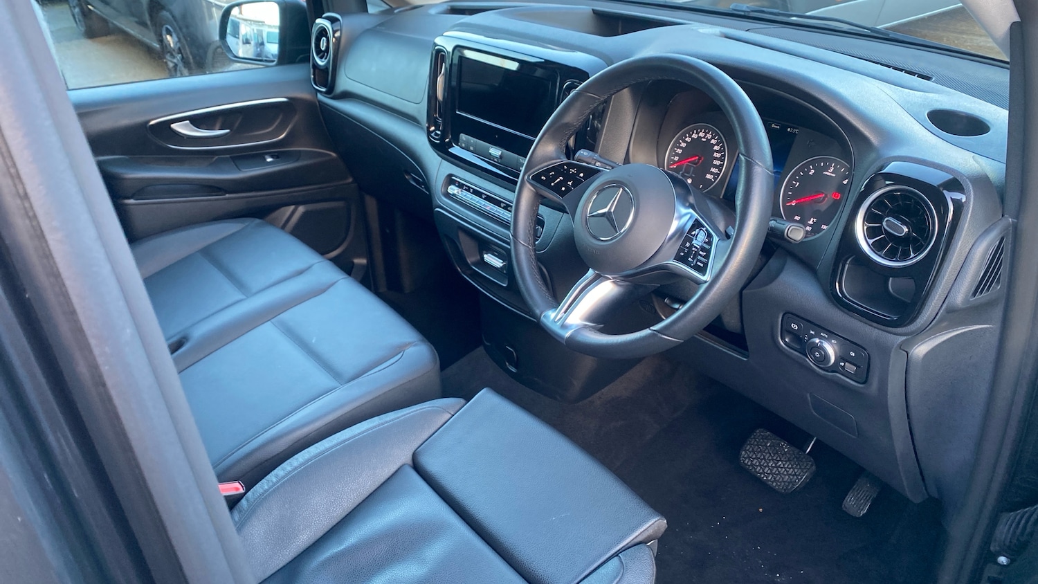 Used Mercedes-Benz Vito 2025 for sale - 77147886: Photo 6