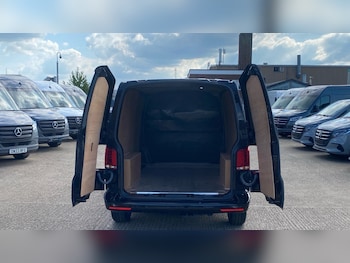 Used Volkswagen Transporter 2023 for sale - 78427257: Photo