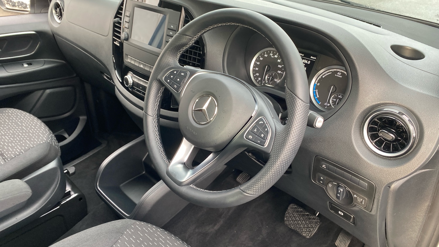 Used Mercedes-Benz Vito 2025 for sale - 76627823: Photo 16