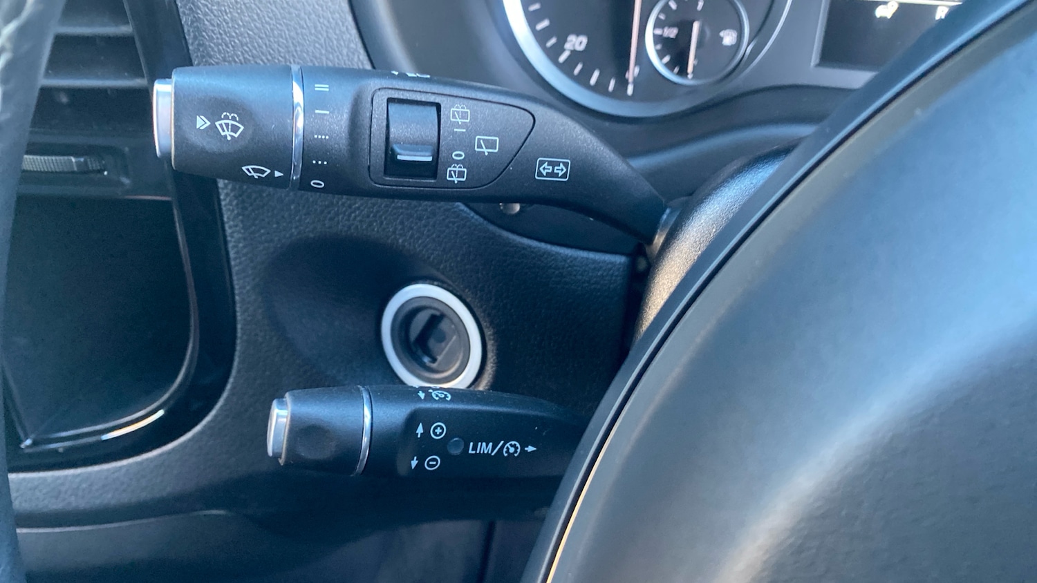 Used Mercedes-Benz Vito 2023 for sale - 77137481: Photo 25