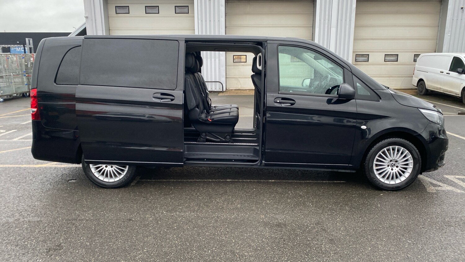 Used Mercedes-Benz Vito 2023 for sale - 76725515: Photo 32