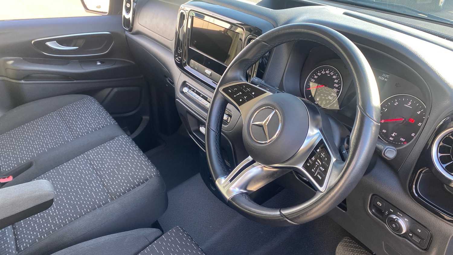 Used Mercedes-Benz Vito 2025 for sale - 76494369: Photo 16