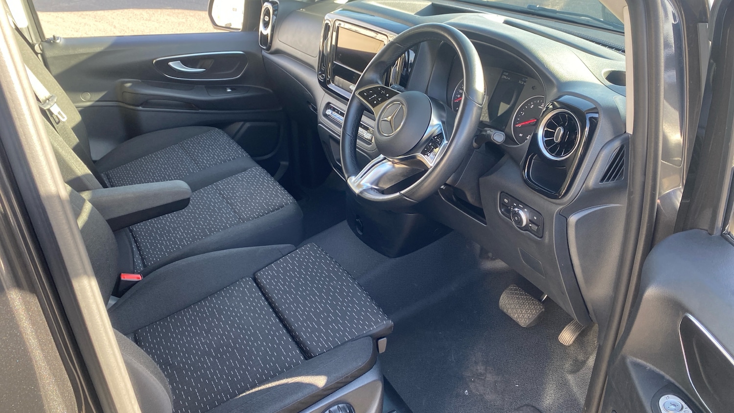 Used Mercedes-Benz Vito 2025 for sale - 76494369: Photo 6