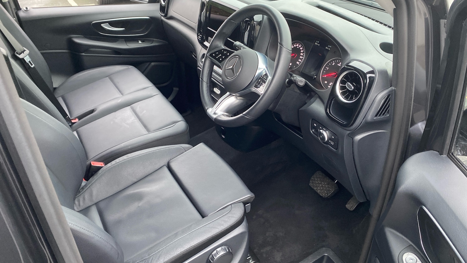 Used Mercedes-Benz Vito 2025 for sale - 77409340: Photo 17