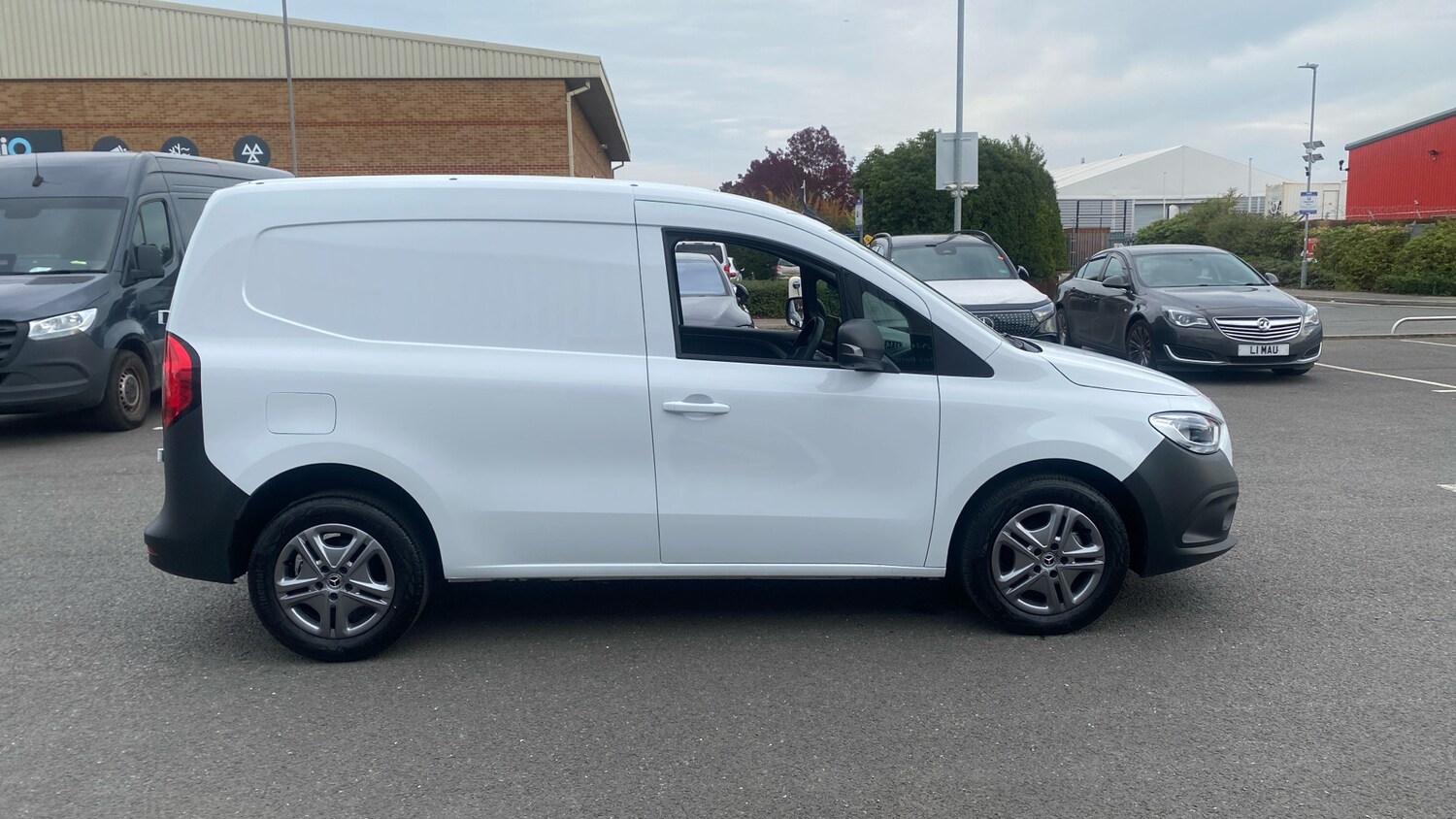 Used Mercedes-Benz Citan 2025 for sale - 75615994: Photo 9