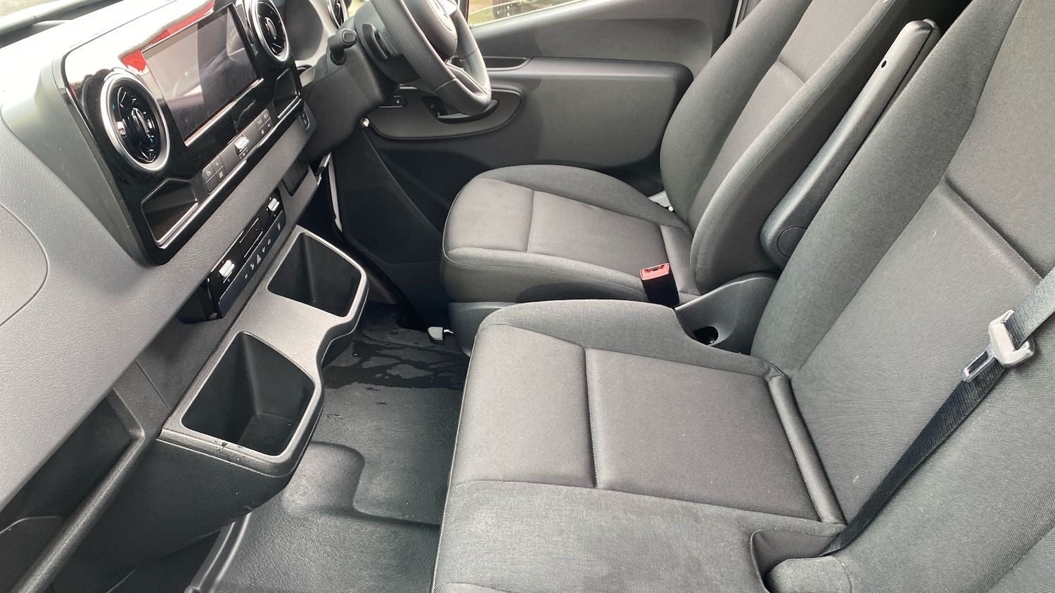 Used Mercedes-Benz Sprinter 2025 for sale - 77409332: Photo 13