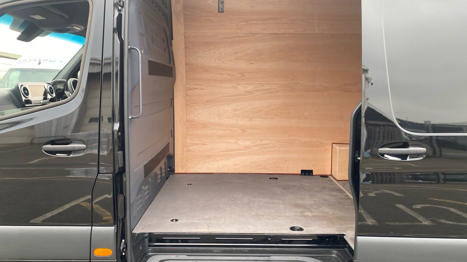 Used Mercedes-Benz Sprinter 2025 for sale - 77847638: Photo 5