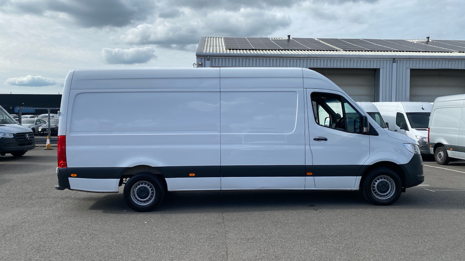 Used Mercedes-Benz Sprinter 2023 for sale - 76127975: Photo 6