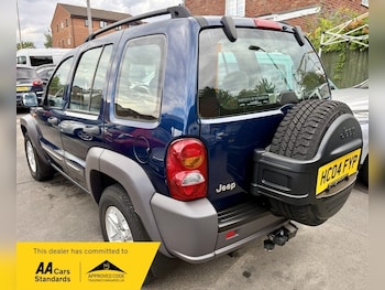 Used Jeep Cherokee 2004 for sale - 79331427: Photo