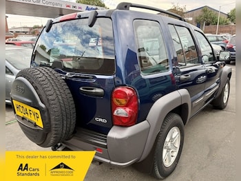 Used Jeep Cherokee 2004 for sale - 79331427: Photo