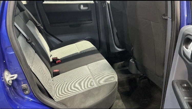 Used Mitsubishi Colt 2010 for sale - 77167593: Photo 5