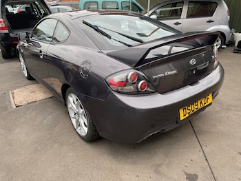 Used Hyundai Coupe 2009 for sale - 75521522: Photo