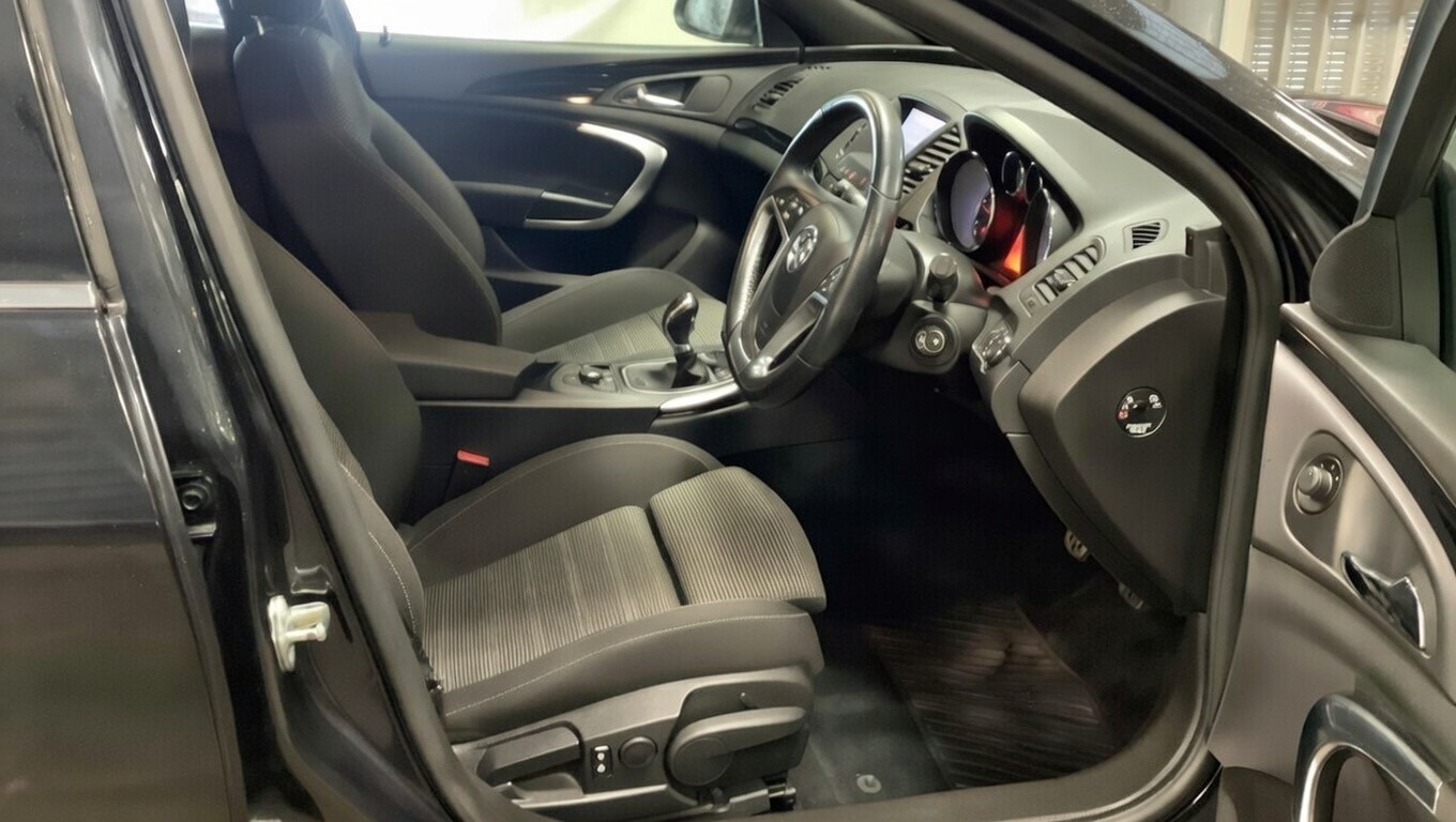 Used Vauxhall Insignia 2013 for sale - 77213610: Photo 9