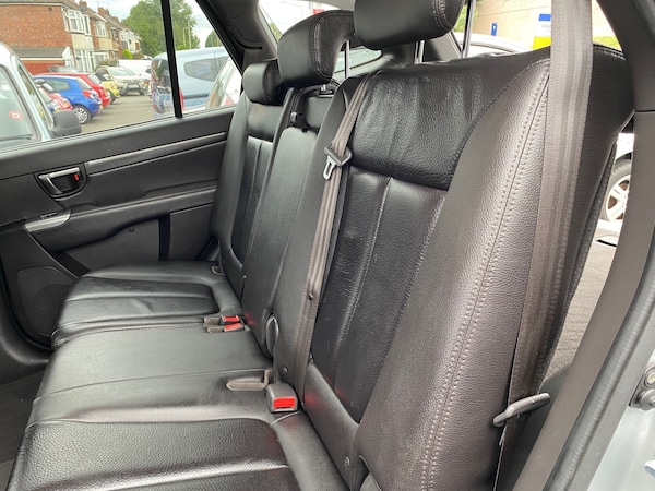 Used Hyundai Santa Fe 2010 for sale - 75413925: Photo 10
