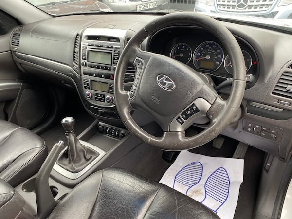 Used Hyundai Santa Fe 2010 for sale - 75413925: Photo 5