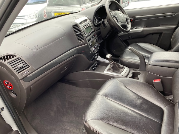 Used Hyundai Santa Fe 2010 for sale - 75413925: Photo 8