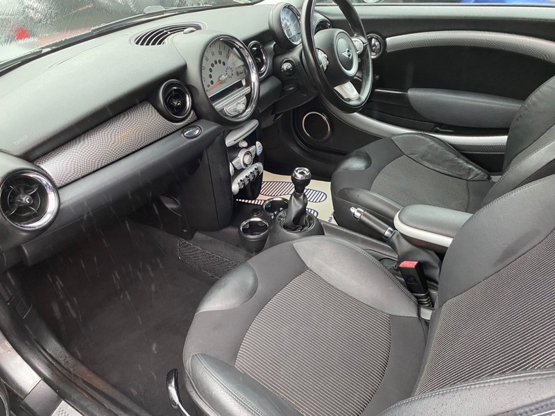 Used MINI Hatch 2009 for sale - 76363319: Photo 8