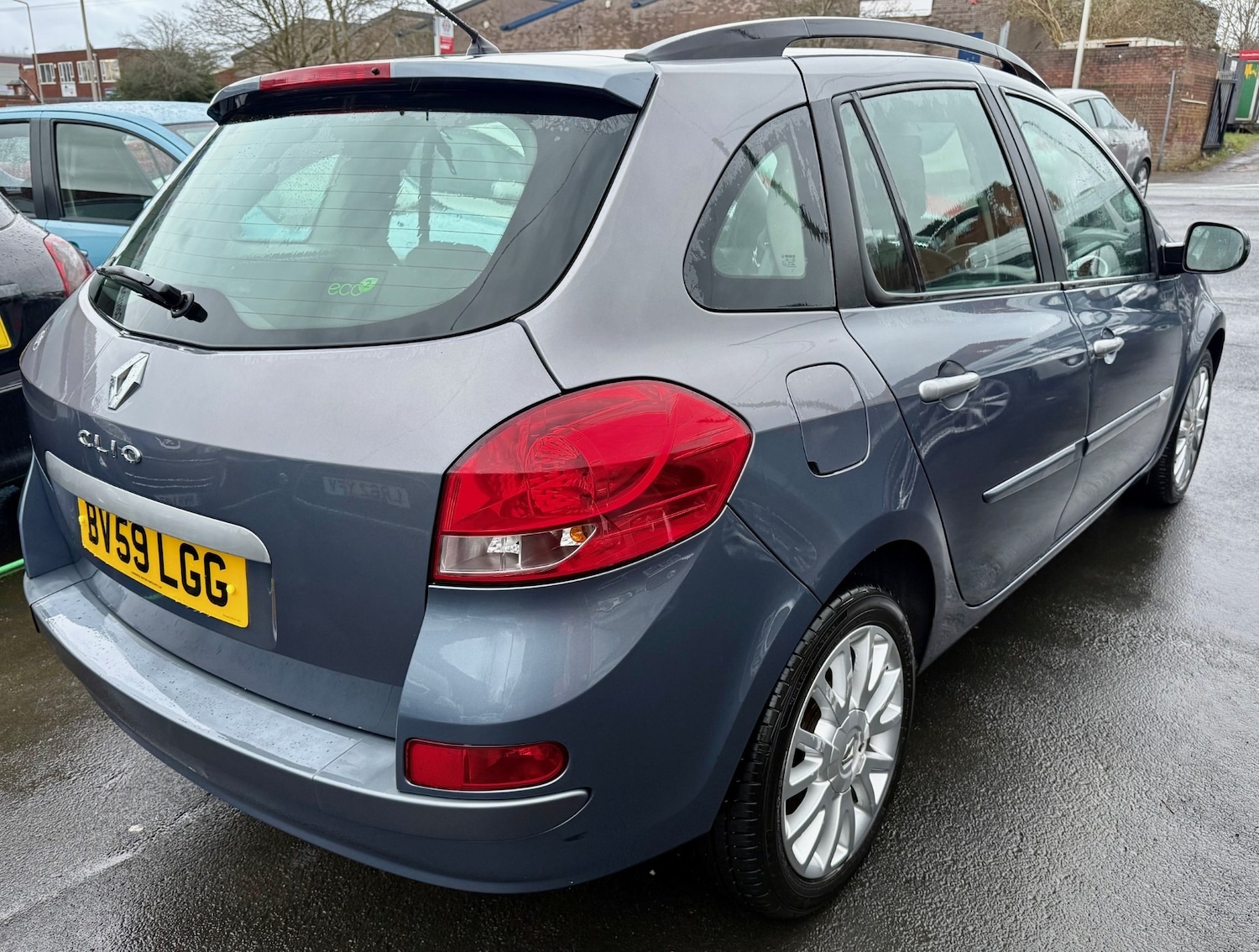 Used Renault Clio 2009 for sale - 77746288: Photo 2