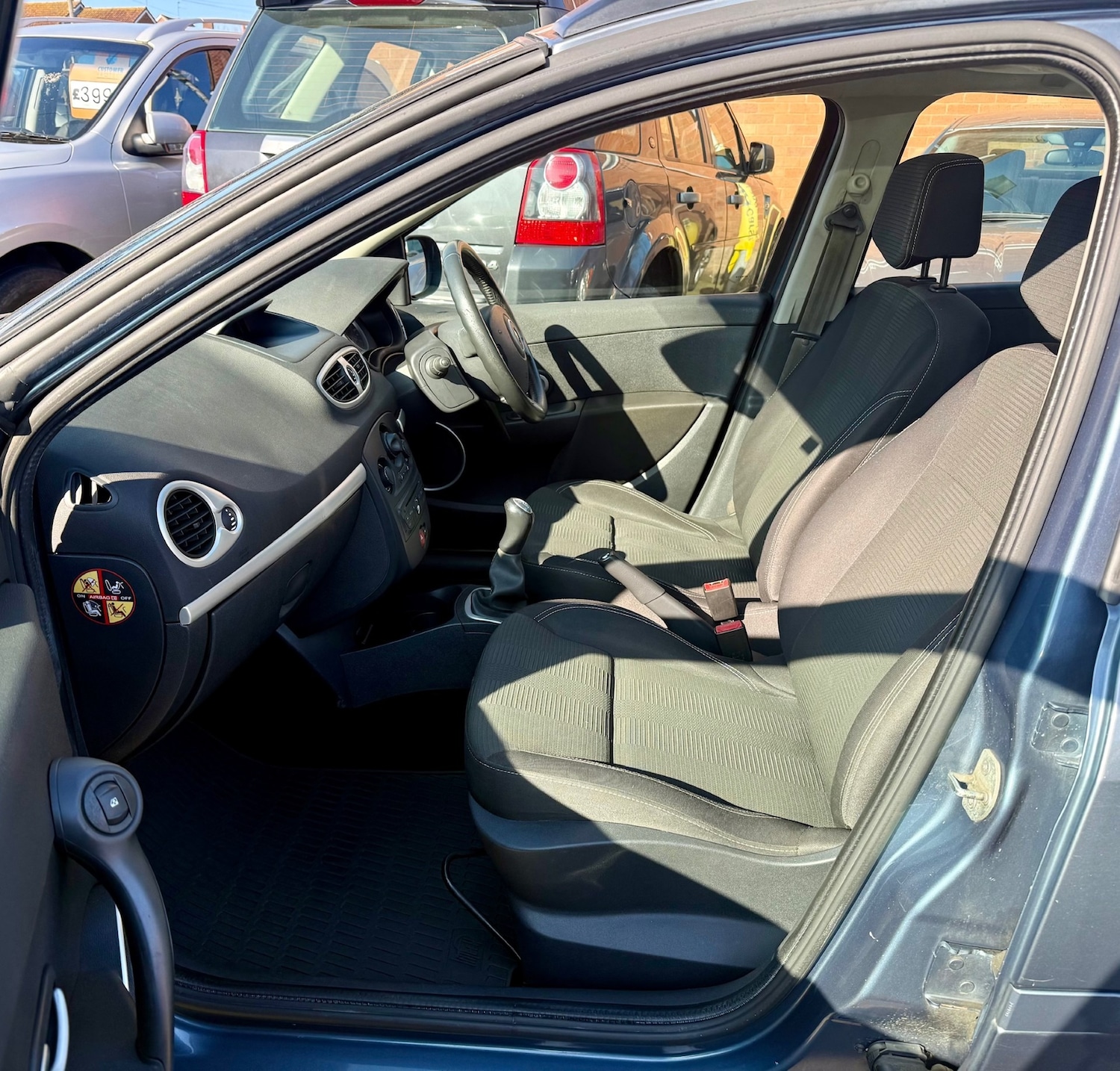 Used Renault Clio 2009 for sale - 77746288: Photo 5