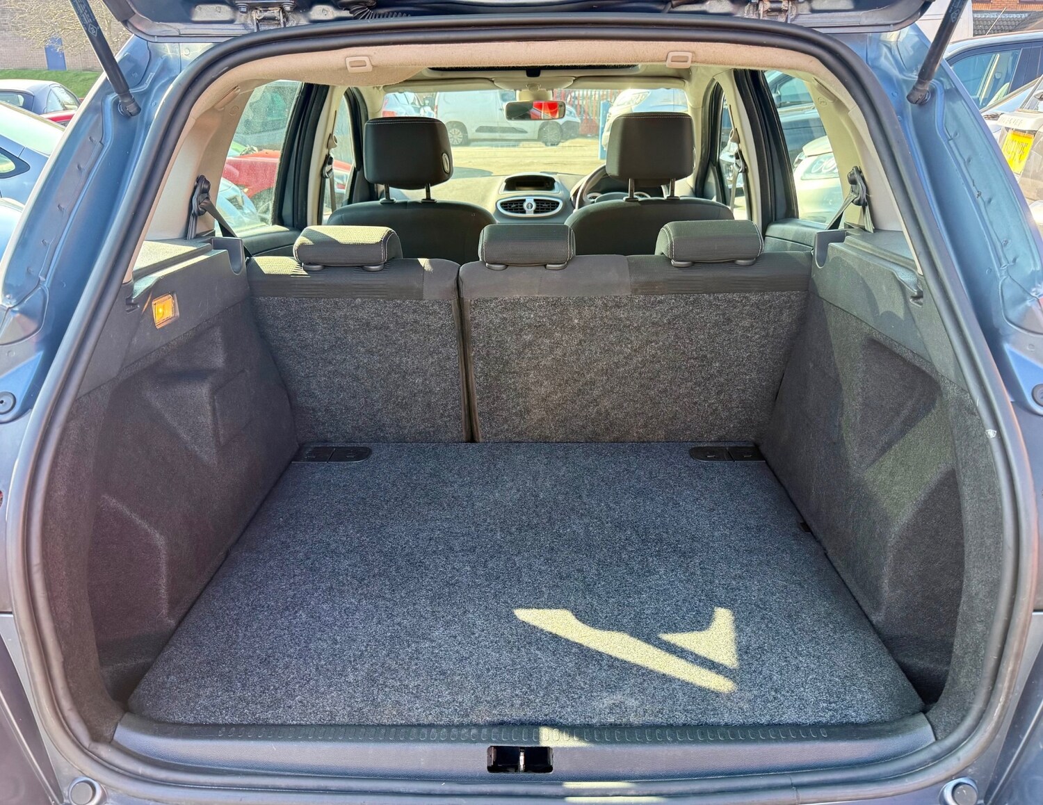 Used Renault Clio 2009 for sale - 77746288: Photo 7