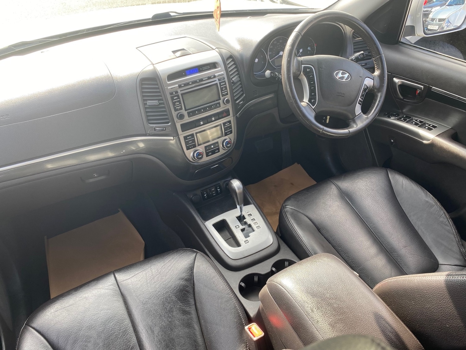 Used Hyundai Santa Fe 2010 for sale - 77271092: Photo 6