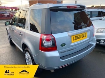 Used Land Rover Freelander 2010 for sale - 76941120: Photo