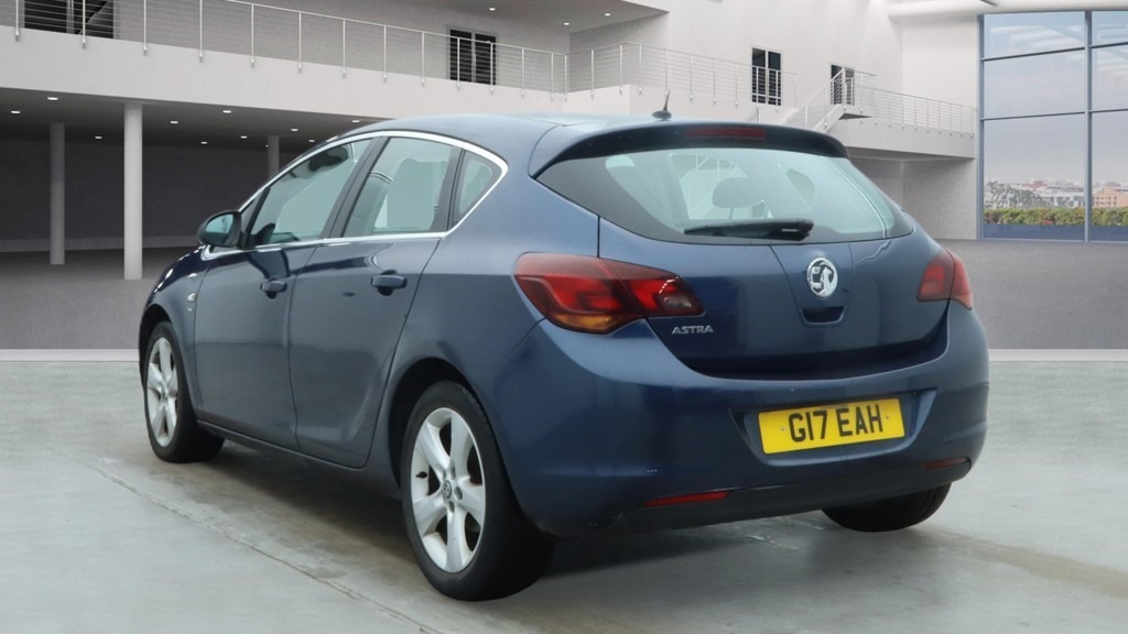 Used Vauxhall Astra 2011 for sale - 77211124: Photo 3