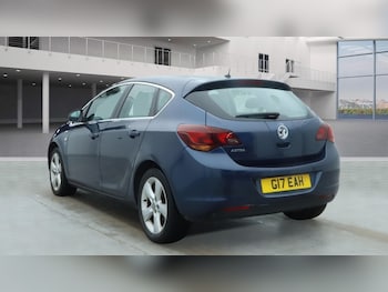 Used Vauxhall Astra 2011 for sale - 77211124: Photo