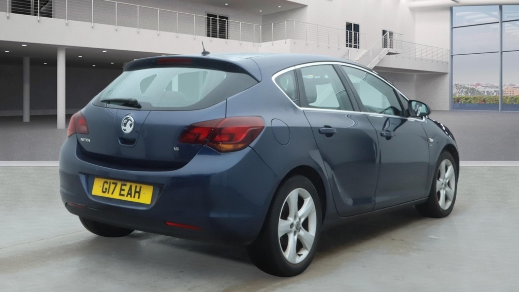 Used Vauxhall Astra 2011 for sale - 77211124: Photo 5