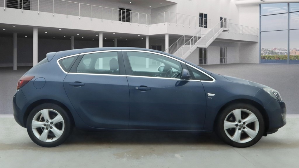 Used Vauxhall Astra 2011 for sale - 77211124: Photo 6