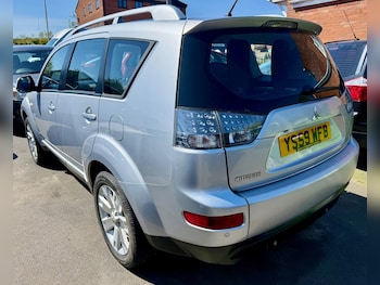 Used Mitsubishi Outlander 2010 for sale - 77726500: Photo