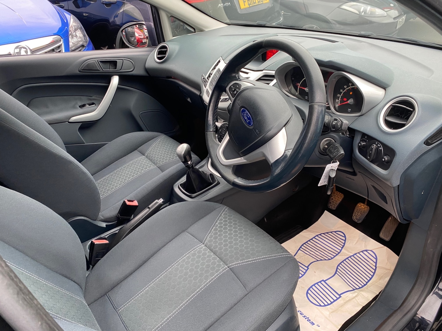 Used Ford Fiesta 2010 for sale - 76314065: Photo 5