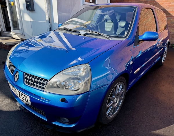 Used Renault Clio 2005 for sale - 76172245: Photo 1