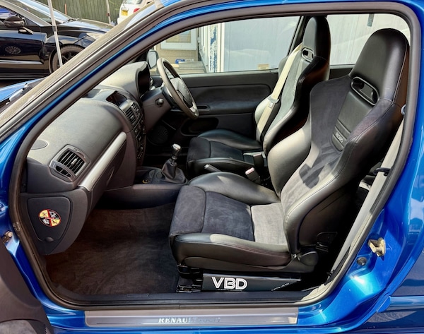 Used Renault Clio 2005 for sale - 76172245: Photo 25