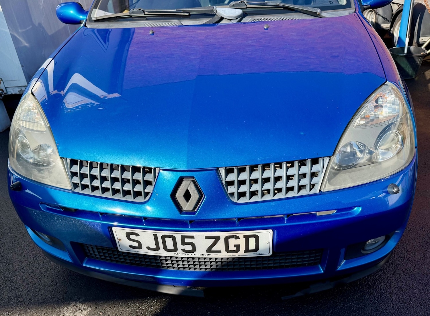 Used Renault Clio 2005 for sale - 76172245: Photo 5