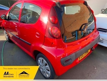 Used Peugeot 107 2013 for sale - 79605860: Photo