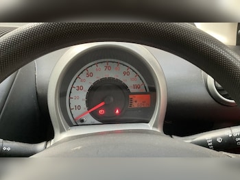 Used Peugeot 107 2013 for sale - 79605860: Photo