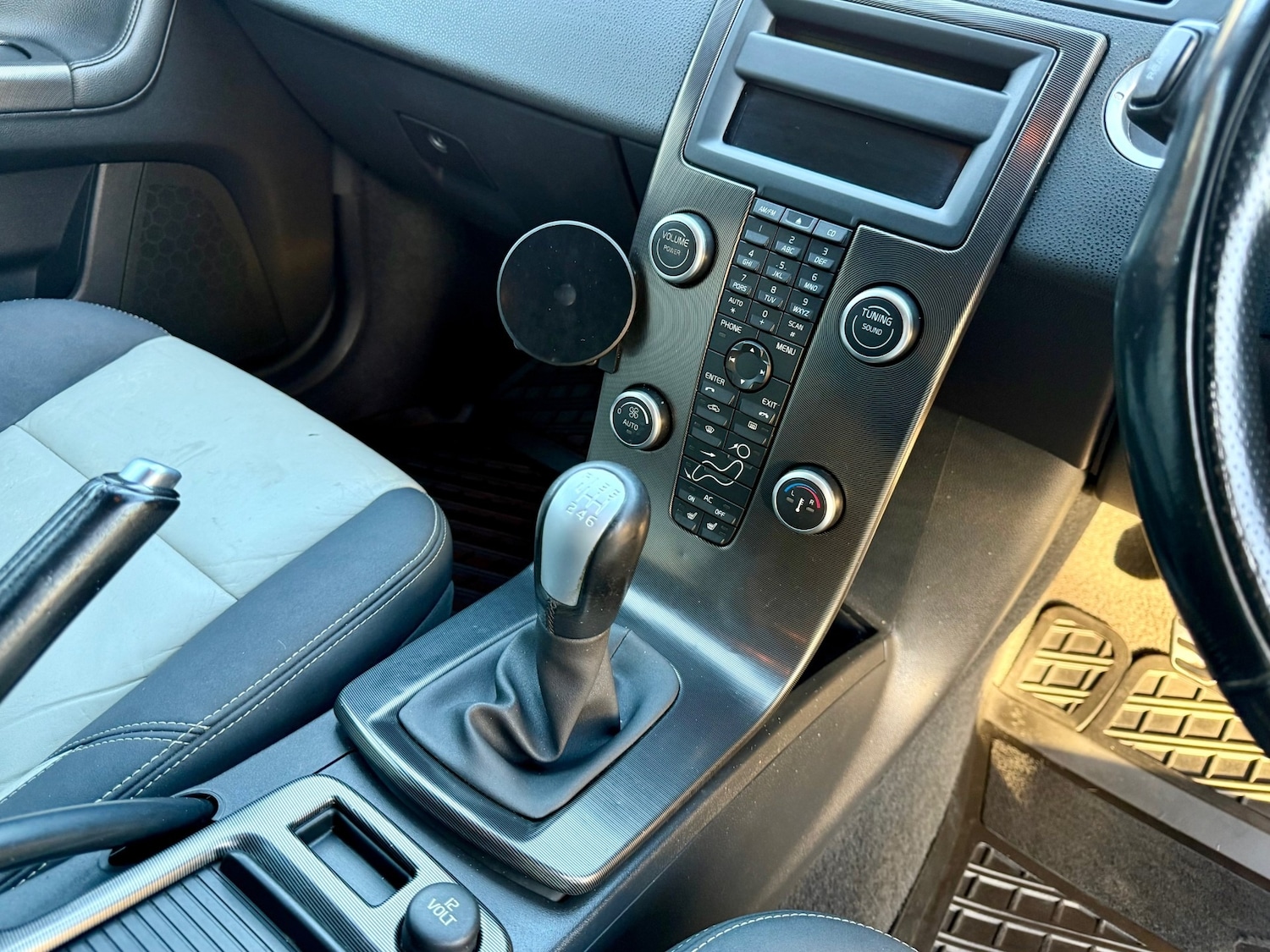 Used Volvo V50 2010 for sale - 76699111: Photo 16