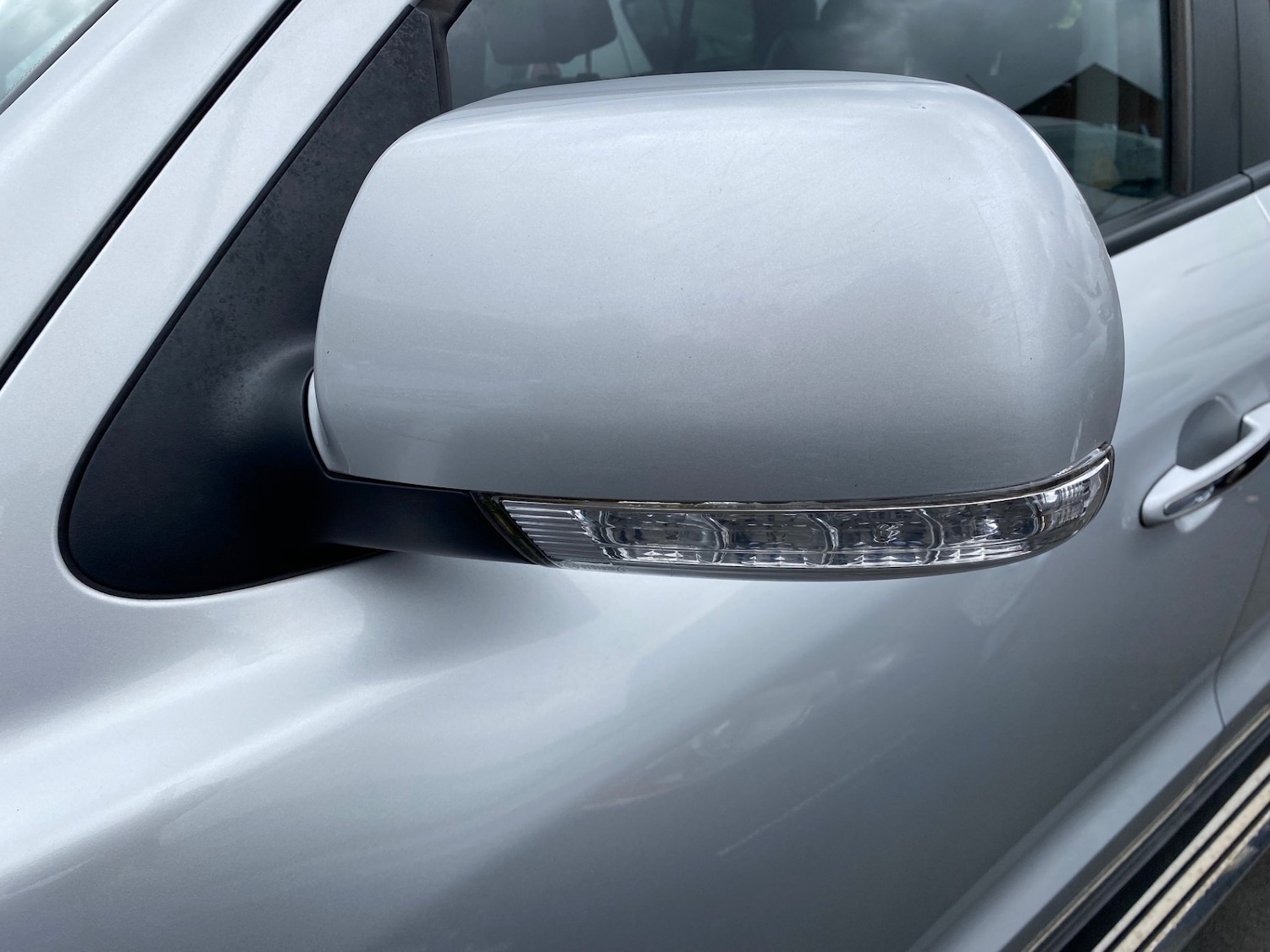 Used Hyundai Santa Fe 2010 for sale - 77274431: Photo 5