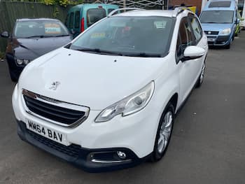 Used Peugeot 2008 2015 for sale - 79662523: Photo